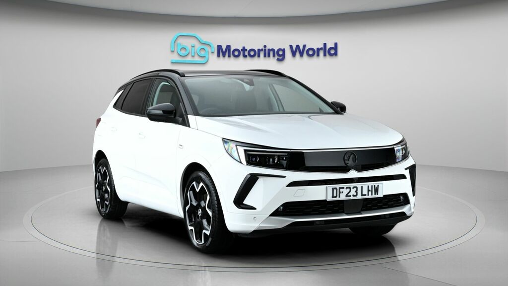 Vauxhall Grandland Ultimate White