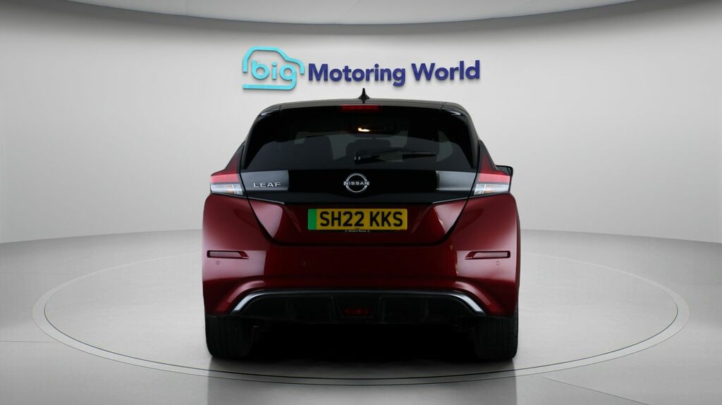 Nissan Leaf E Tekna SH22KKS Red #6