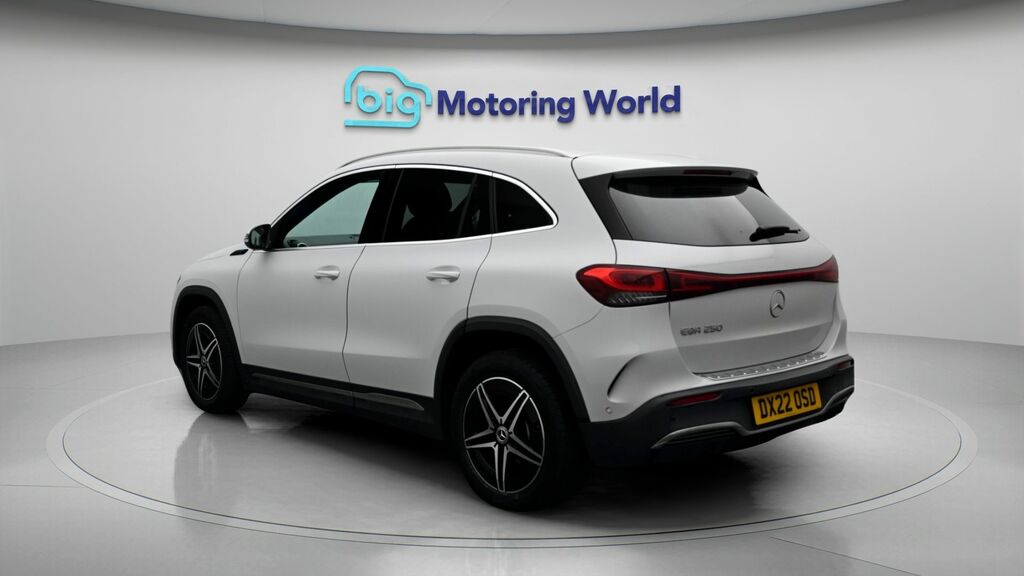 Mercedes-Benz EQA Amg Line DX22OSD White #5