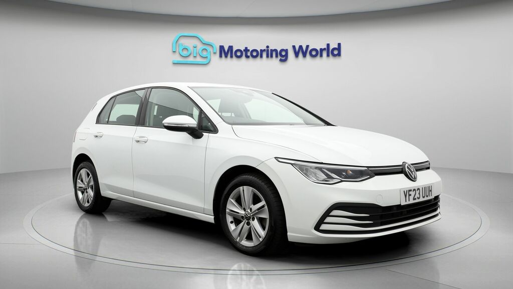Volkswagen Golf Life White