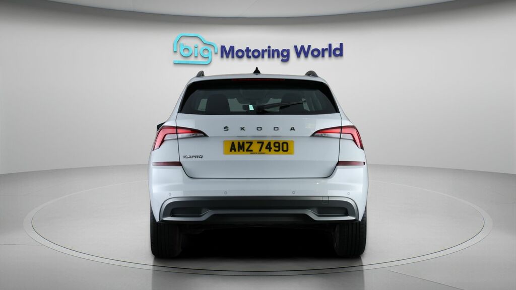 Skoda Kamiq Se Drive AMZ7490 White #6