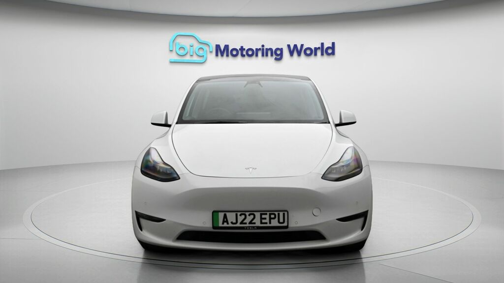 Tesla Model Y Long Range AJ22EPU White #2