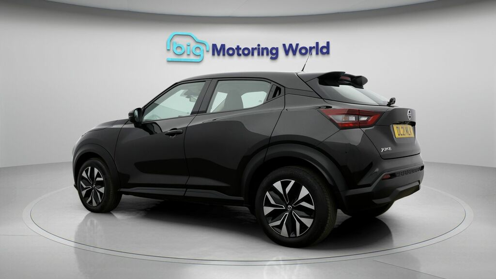 Nissan Juke Acenta Black #5
