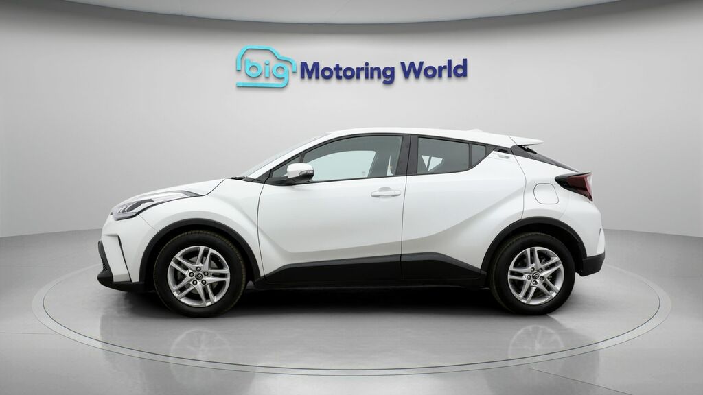 Toyota C-Hr Icon BG23EAF White #4