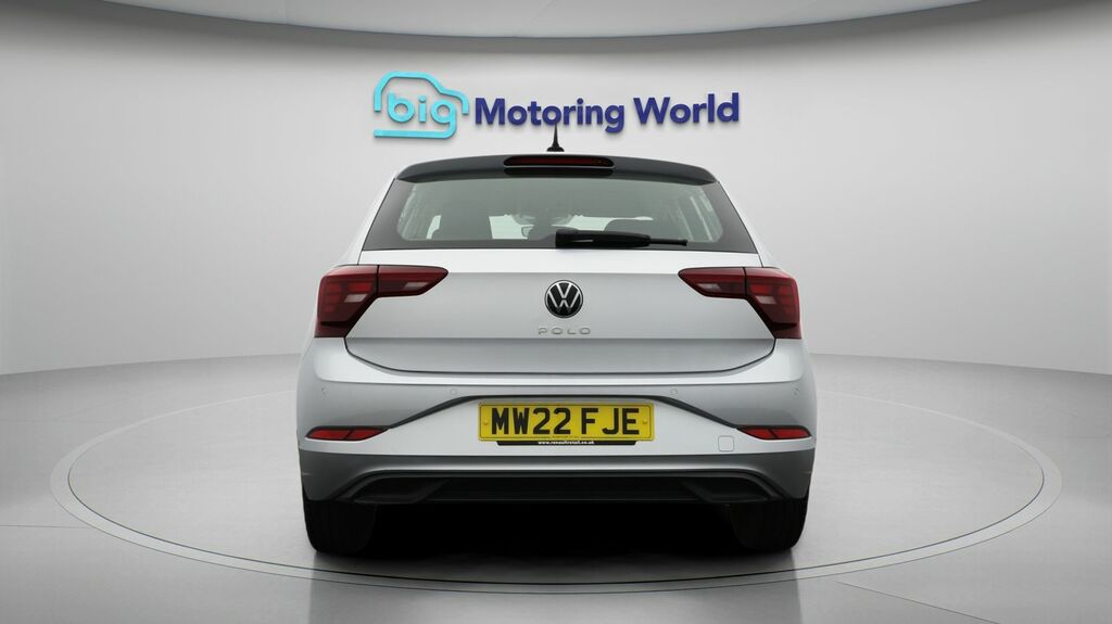 Volkswagen Polo Life Silver #6