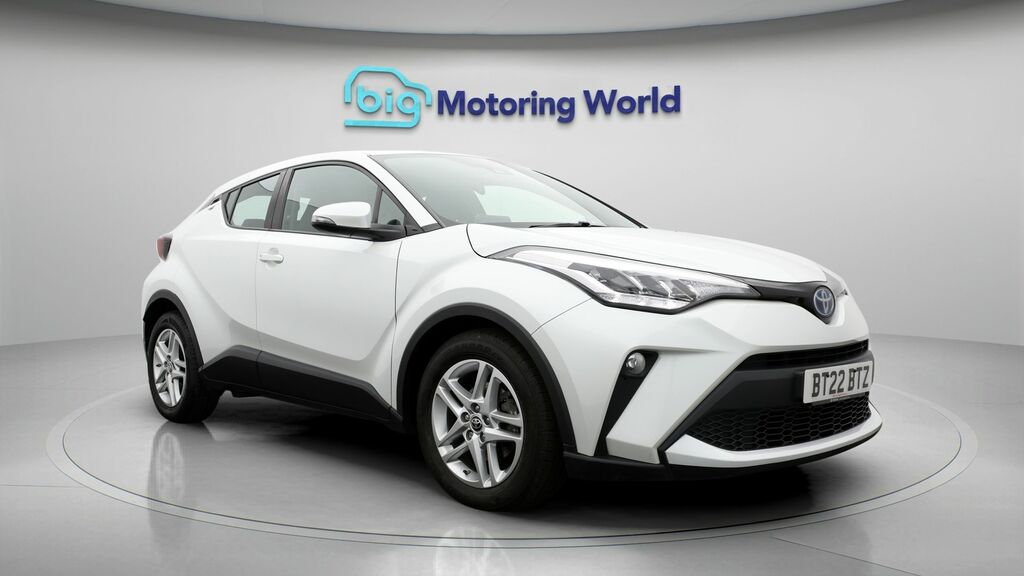 Toyota C-Hr Icon White