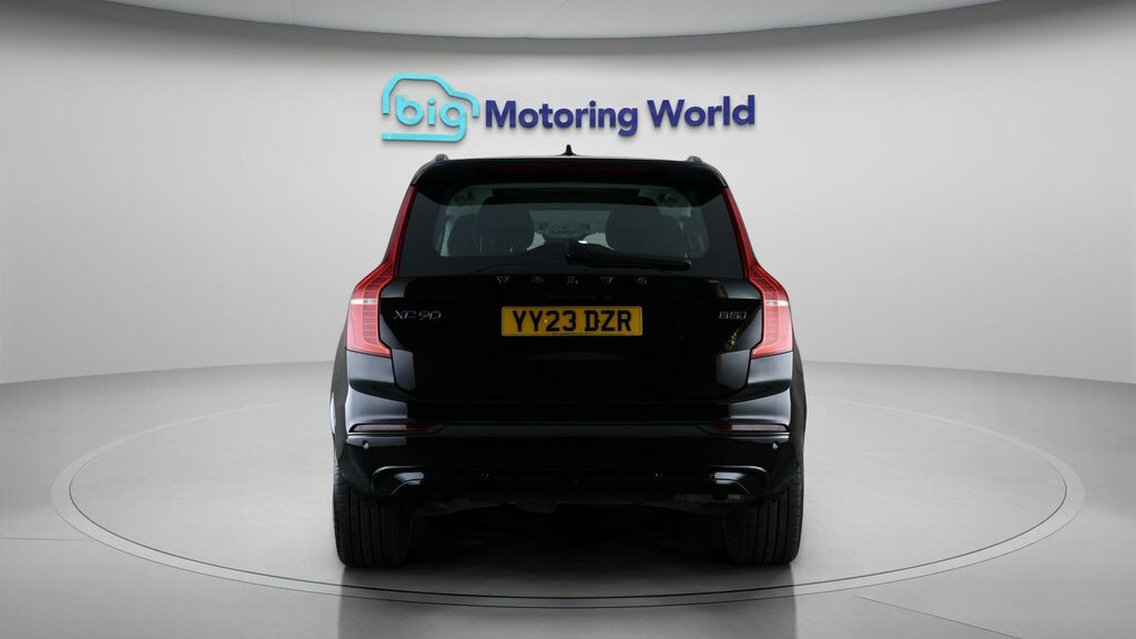 Volvo XC90 Plus Black #6