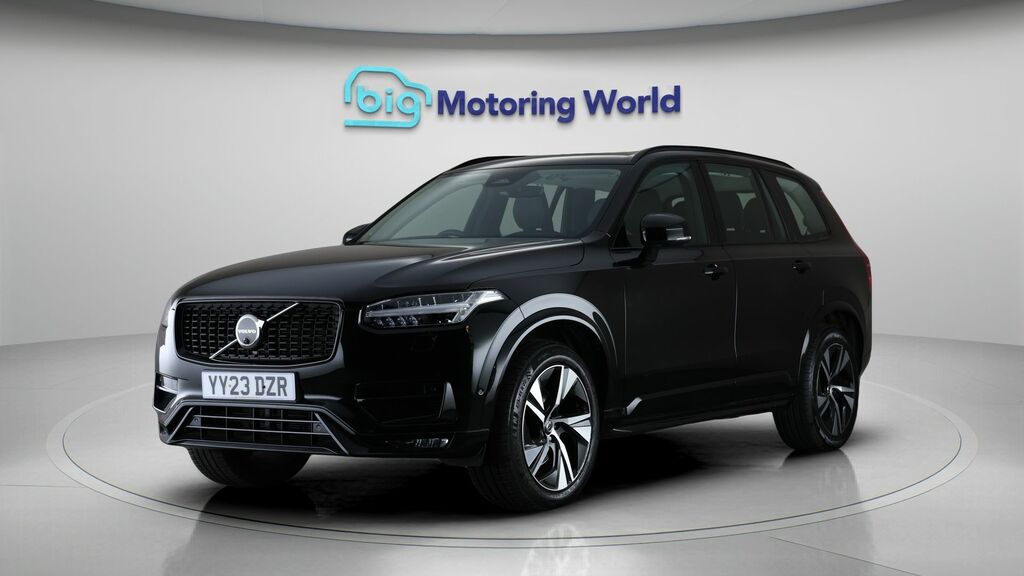 Volvo XC90 Plus Black #3