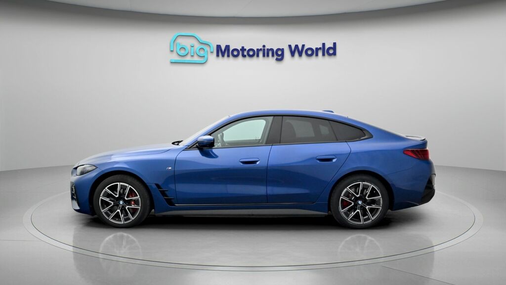 BMW i4 M Sport KT25JBZ Blue #4