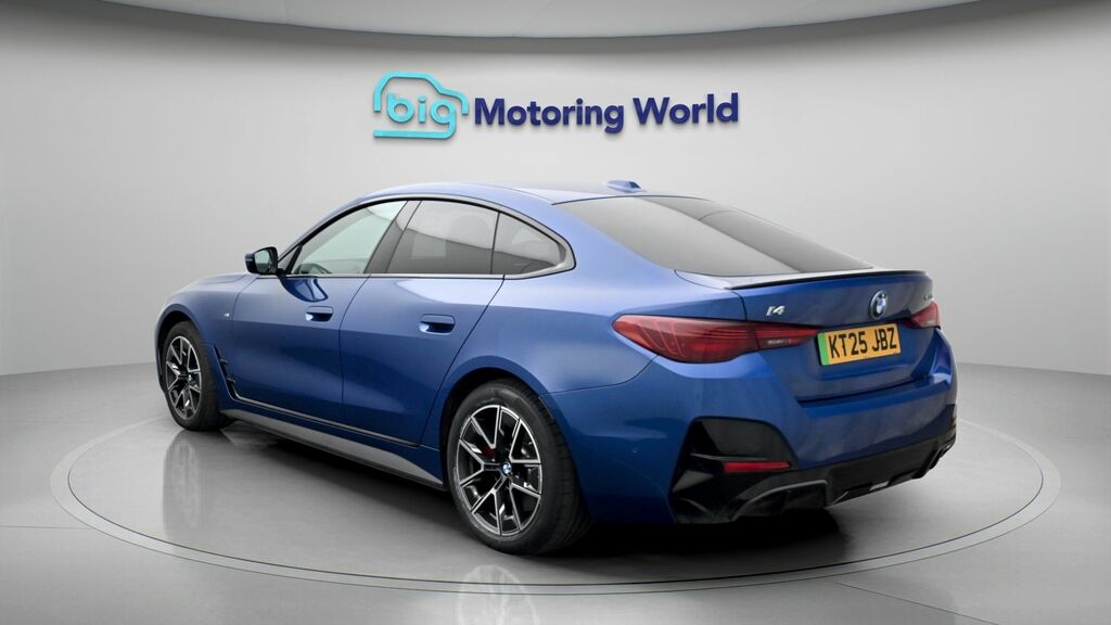 BMW i4 M Sport KT25JBZ Blue #5