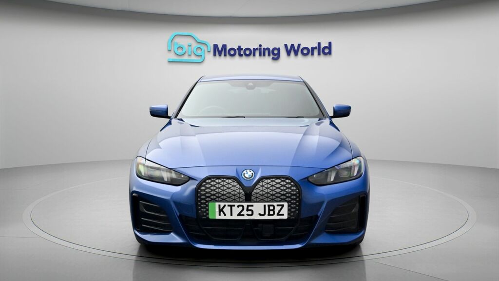 BMW i4 M Sport KT25JBZ Blue #2