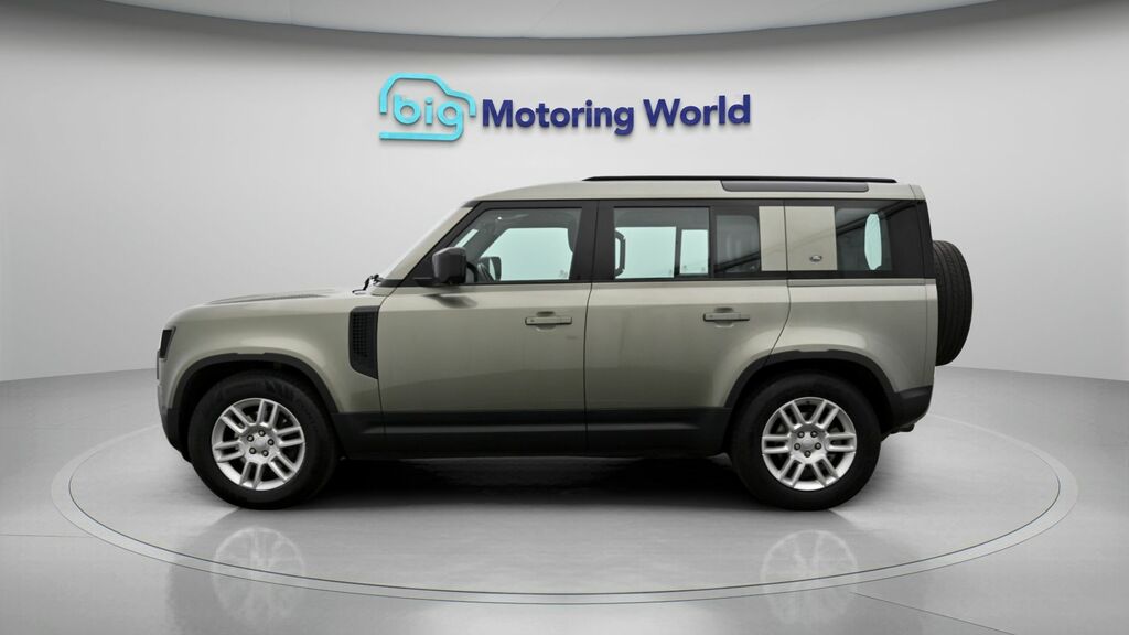 Land Rover Defender 110 S Green #4