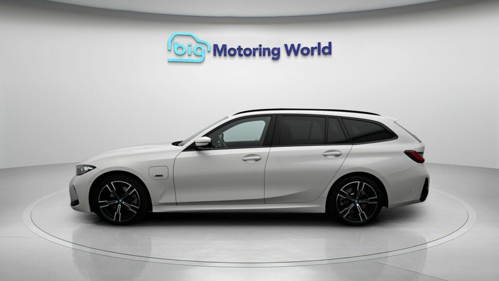 BMW 3 Series M Sport KS23RZV White #4