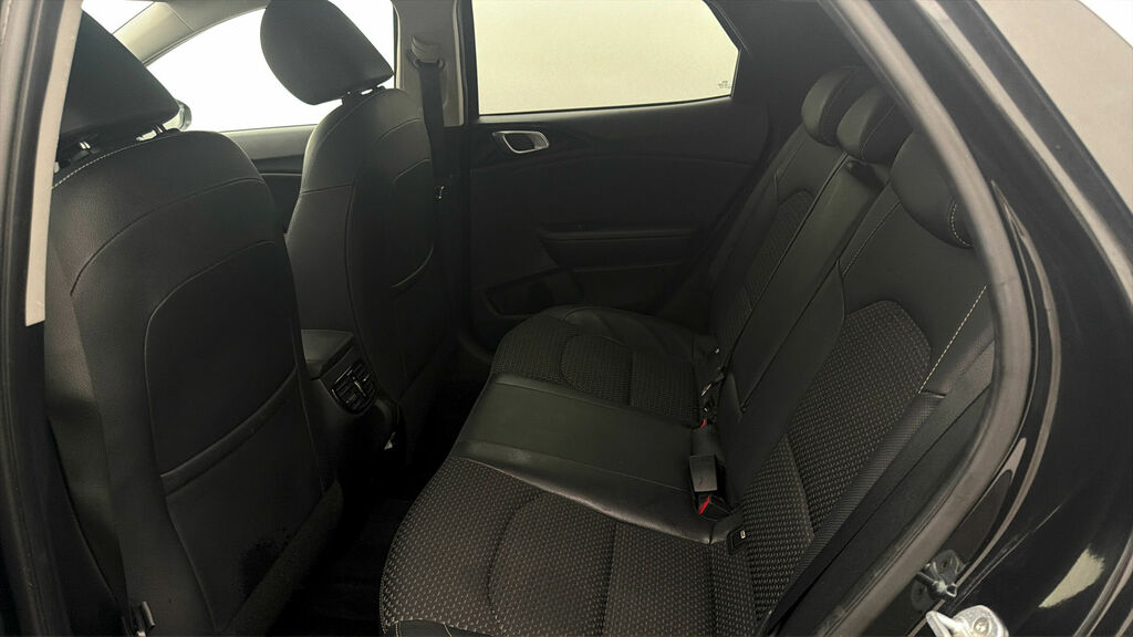 Kia Xceed 1.4 T-gdi First Edition Suv Euro Yellow #15