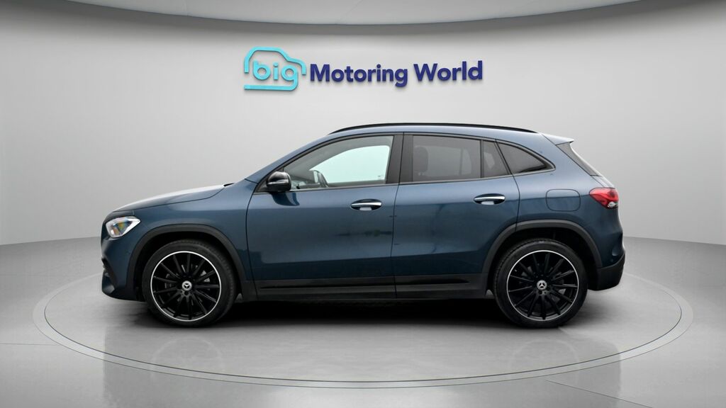 Mercedes-Benz GLA Class Amg Line Night Edition FX72RLO Blue #4