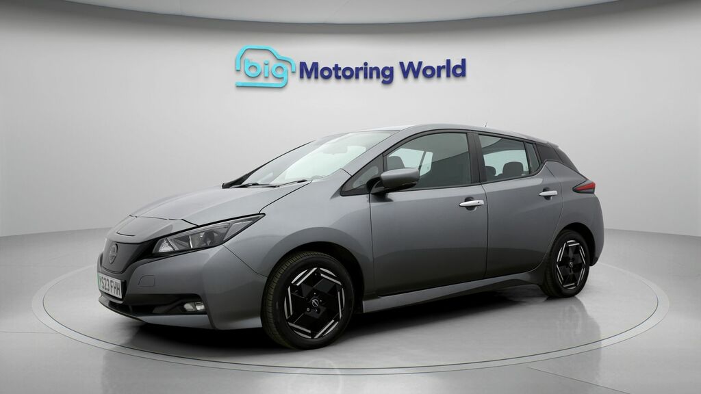 Nissan Leaf Acenta Grey #3