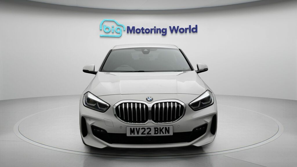BMW 1 Series M Sport MV22BKN White #2