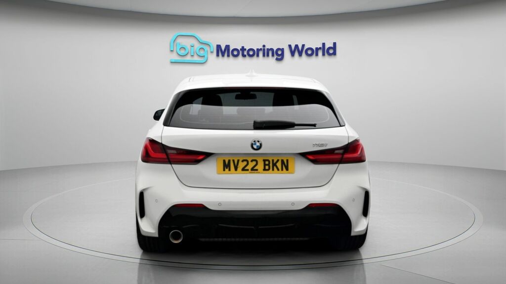 BMW 1 Series M Sport MV22BKN White #6