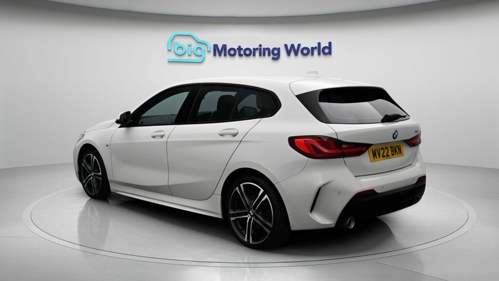BMW 1 Series M Sport MV22BKN White #5
