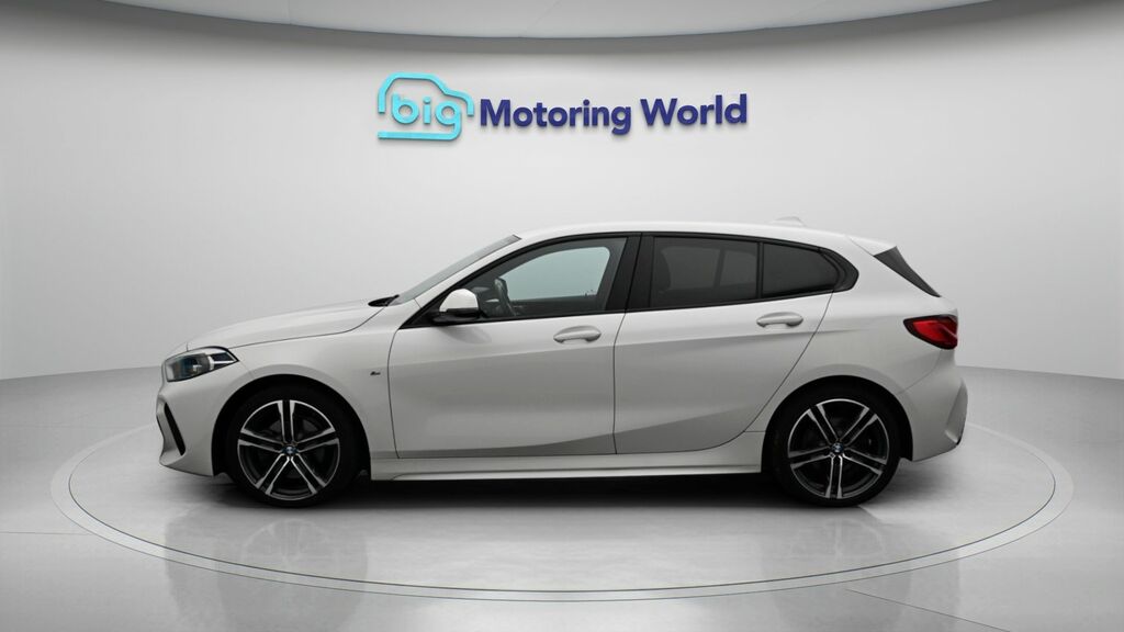 BMW 1 Series M Sport HX70NZO White #4