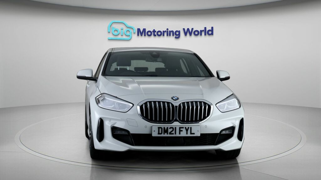 BMW 1 Series M Sport DM21FYL White #2