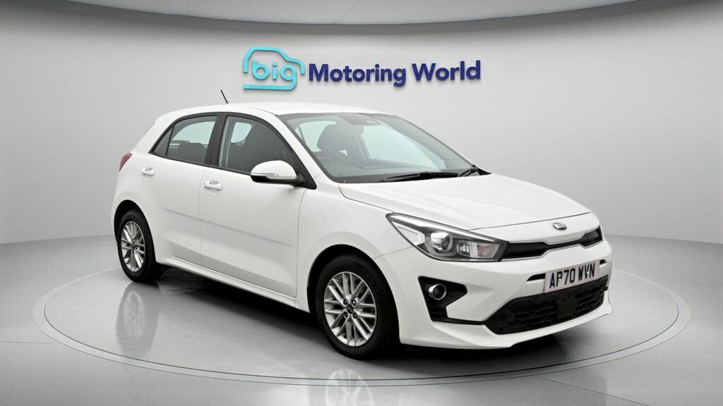 Kia RIO 2 White