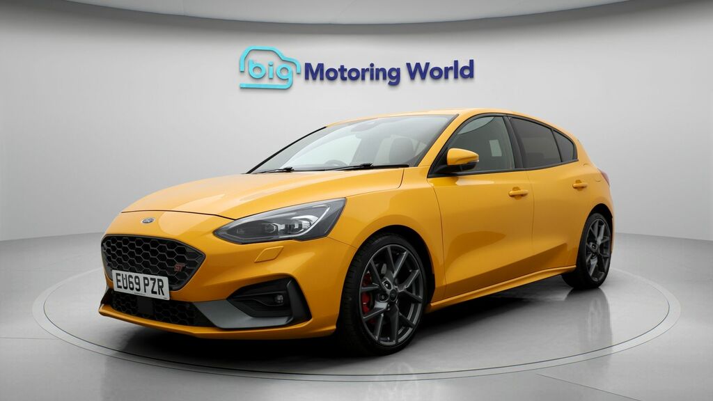 Ford Focus St Orange #3