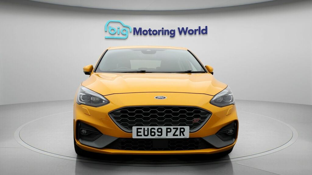 Ford Focus St Orange #2