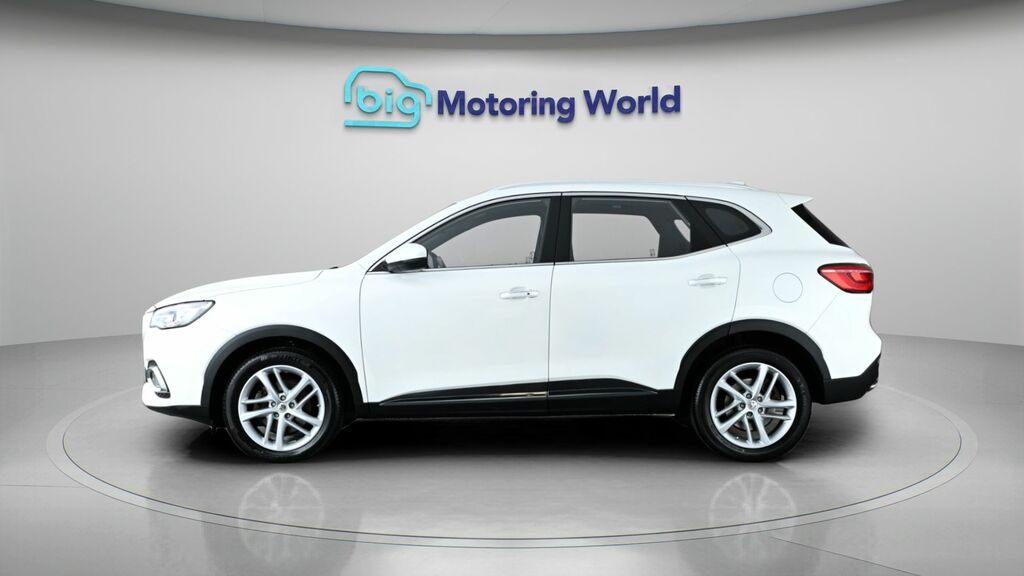 MG HS Exclusive White #4