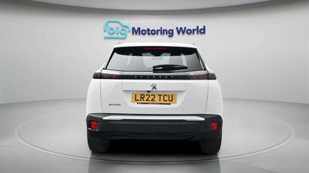Peugeot 2008 Allure Premium LR22TCU White #6