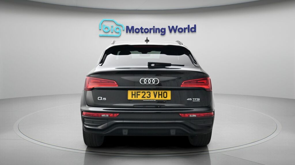 Audi Q5 Edition 1 HF23VHO Black #6