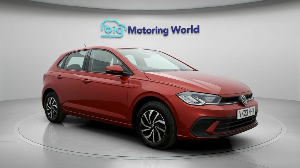 Volkswagen Polo Life Red