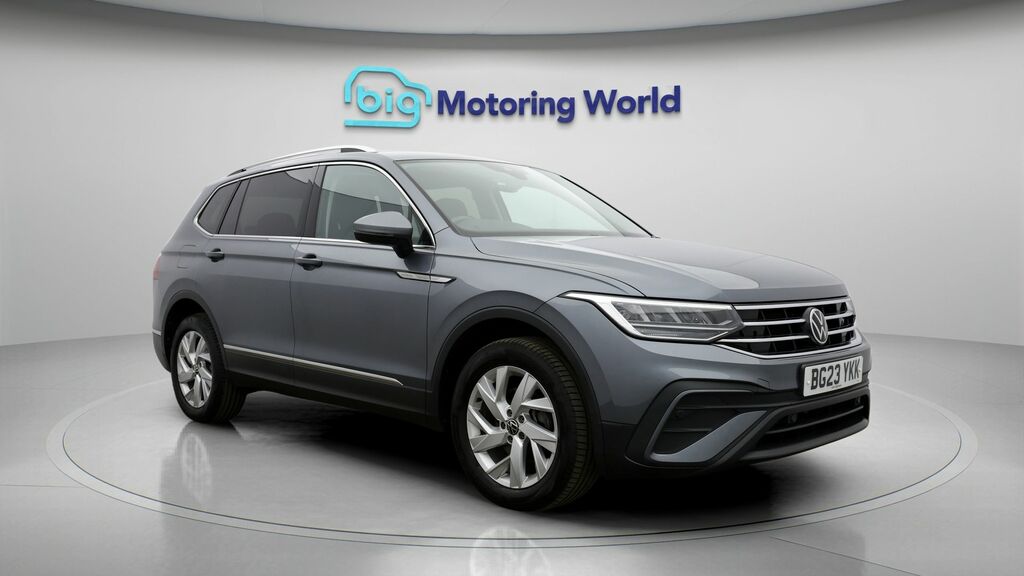 Volkswagen Tiguan Allspace Life Grey