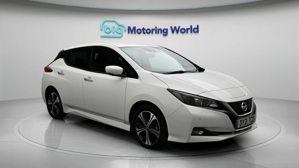 Nissan Leaf N-connecta White