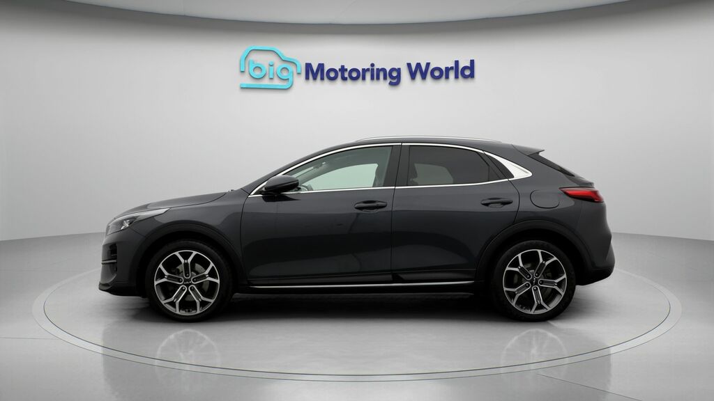 Kia Xceed 3 Grey #4