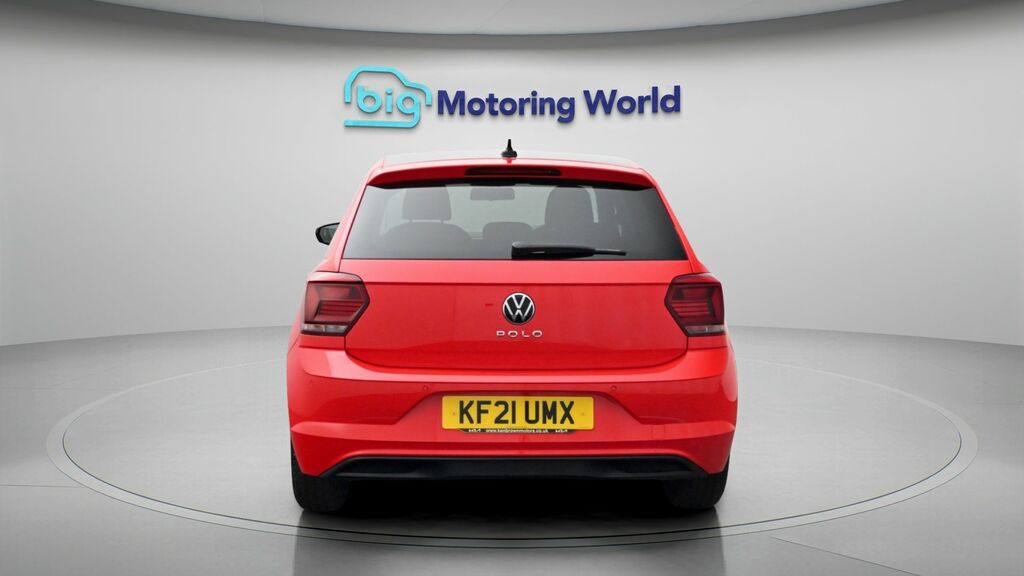 Volkswagen Polo Match Red #6