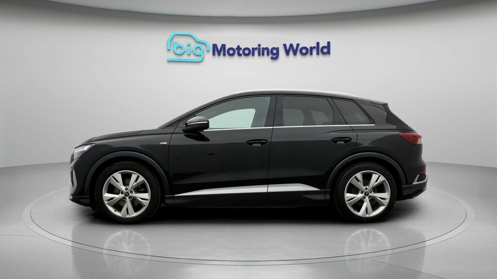 Audi Q4 E Tron S Line RJ72HXK Black #4