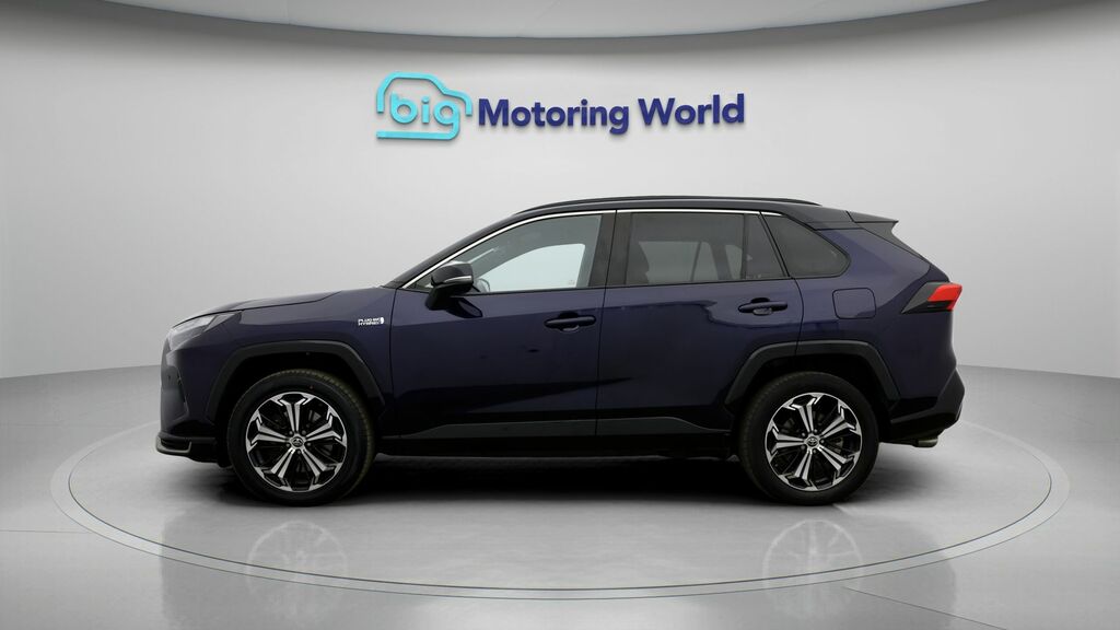 Toyota Rav 4 Dynamic Black #4