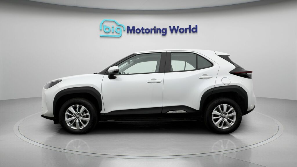 Toyota Yaris Cross Icon YR23RTX White #4