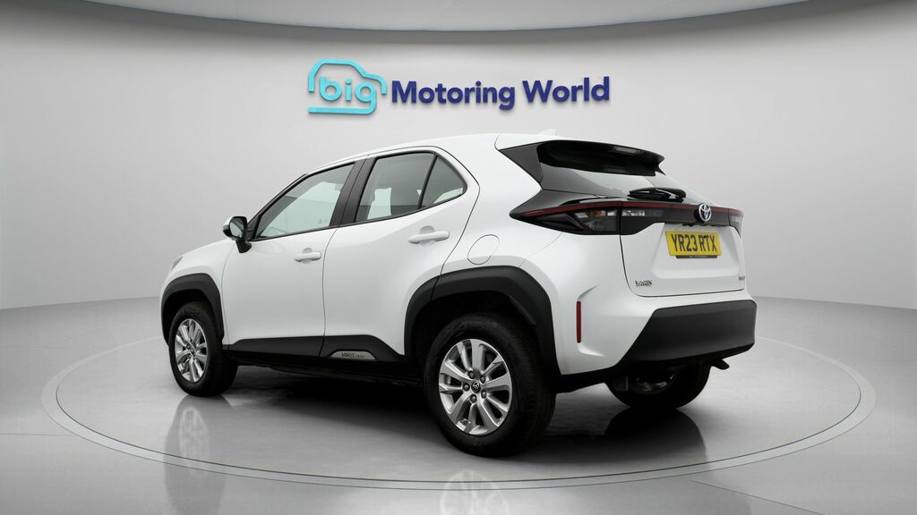 Toyota Yaris Cross Icon YR23RTX White #5