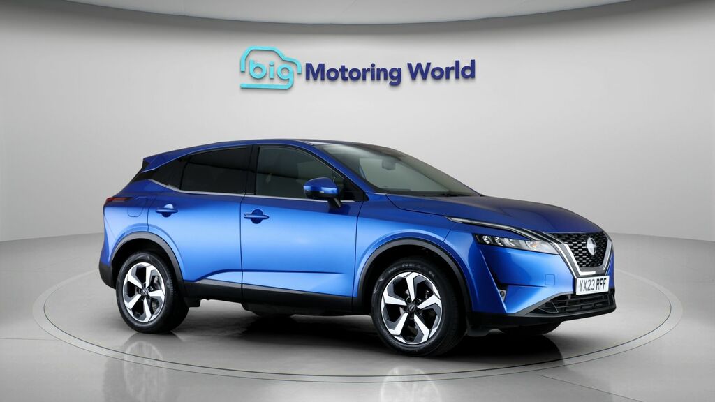 Nissan Qashqai N-connecta Blue
