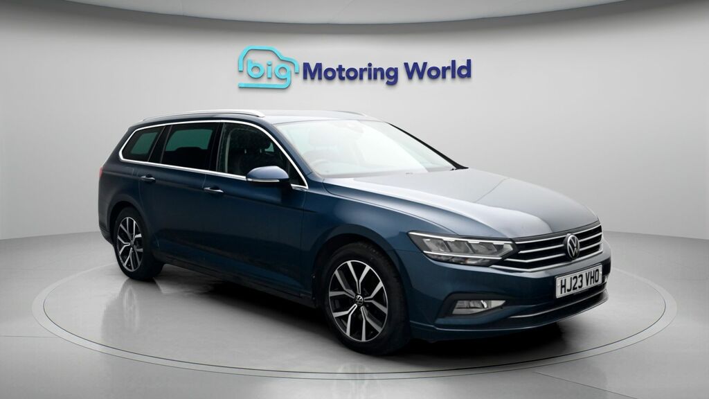 Volkswagen Passat Sel Blue