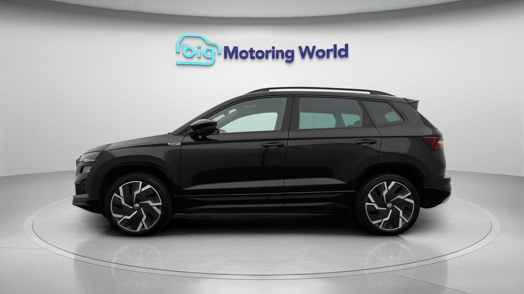 Skoda Karoq Sportline Black #4