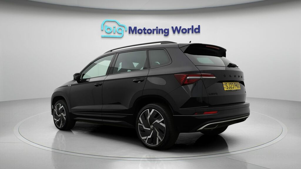 Skoda Karoq Sportline Black #5