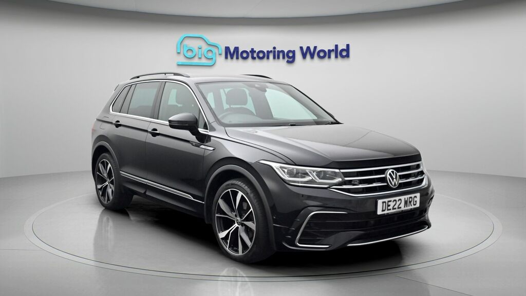 Volkswagen Tiguan R-line Black