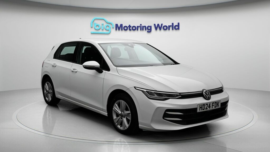 Volkswagen Golf Life White