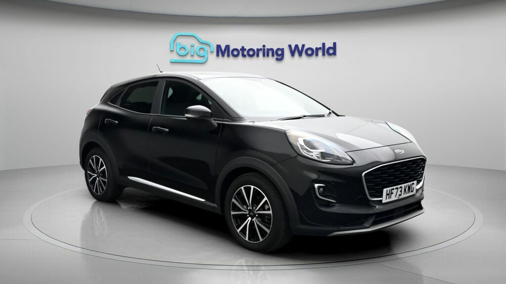 Ford Puma Titanium Black
