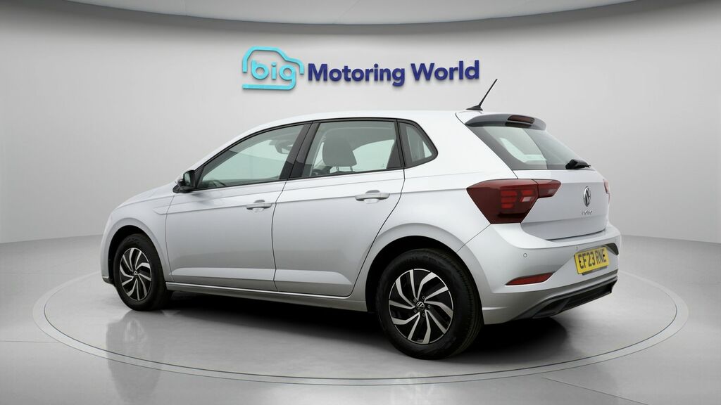 Volkswagen Polo Life Silver #5
