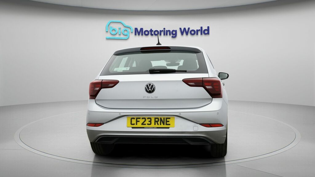Volkswagen Polo Life Silver #6