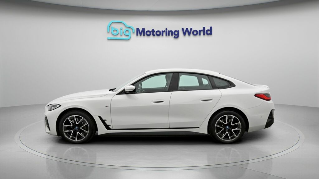 BMW i4 M Sport White #4